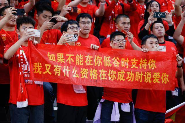 西甲-拉菲尼亚制胜托雷斯失点球 巴萨1-0瓦伦西亚